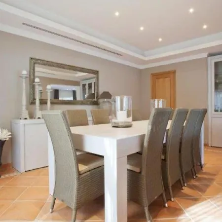 Elegant 6 Bedroom Arden Games With Snooker Table And Table Tennis Quinta Do Villa Almancil