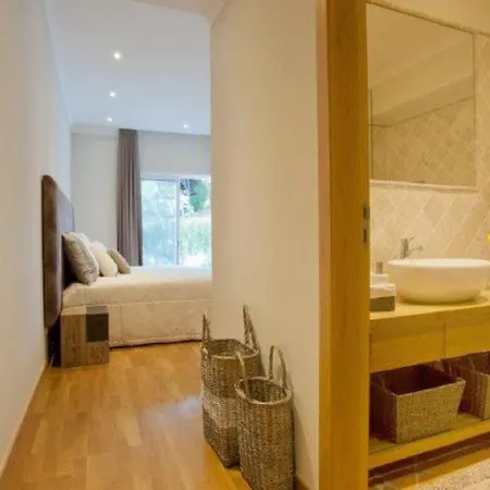 Elegant 6 Bedroom Arden Games With Snooker Table And Table Tennis Quinta Do Almancil