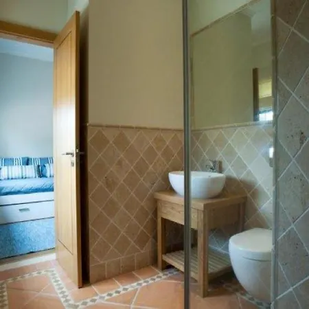 Elegant 6 Bedroom Arden Games With Snooker Table And Table Tennis Quinta Do