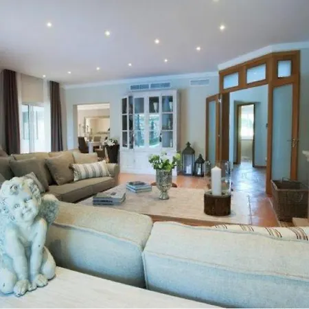 Elegant 6 Bedroom Arden Games With Snooker Table And Table Tennis Quinta Do Villa Almancil