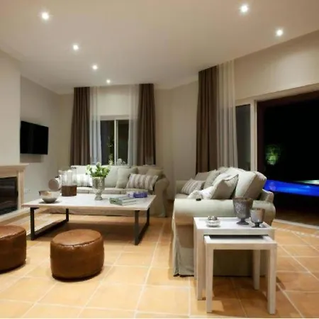 Elegant 6 Bedroom Arden Games With Snooker Table And Table Tennis Quinta Do Villa Almancil
