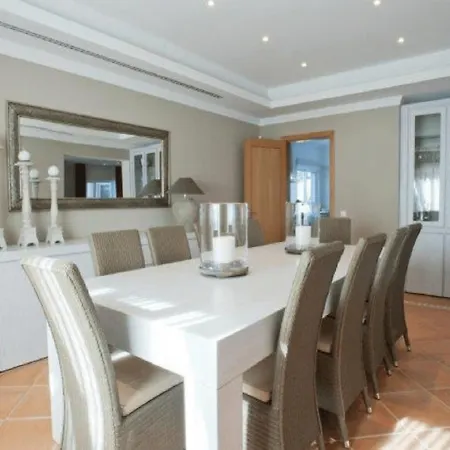 Elegant 6 Bedroom Arden Games With Snooker Table And Table Tennis Quinta Do فيلة