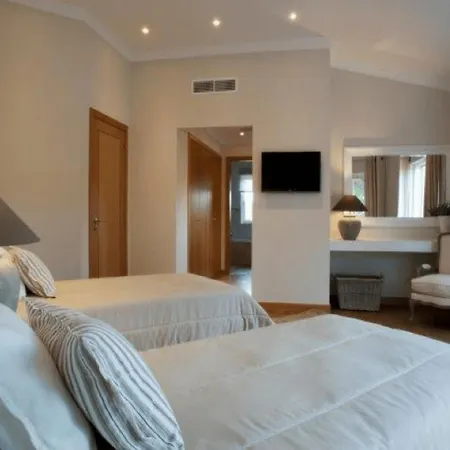 Elegant 6 Bedroom Arden Games With Snooker Table And Table Tennis Quinta Do Villa Almancil